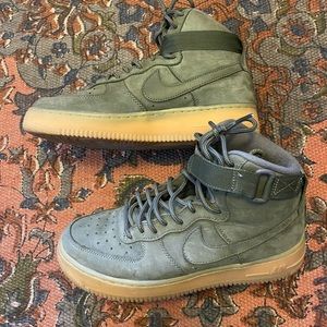 Nike Air Force 1 - Olive Green
